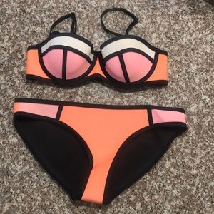 TRIANGL matching swimsuit XS top, S bottom